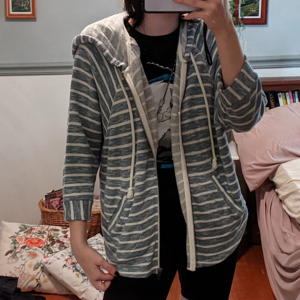 Women's 3/4 sleeve striped zip-up jacket